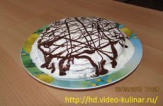 Блинный торт со сгущенкой и сметаной