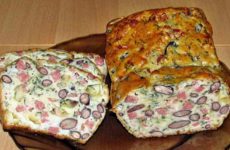 Мясной кекс с фасолью, сыром и грибами