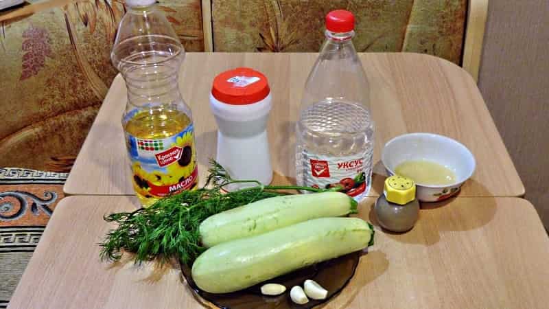 Ингредиенты для маринованных кабачков