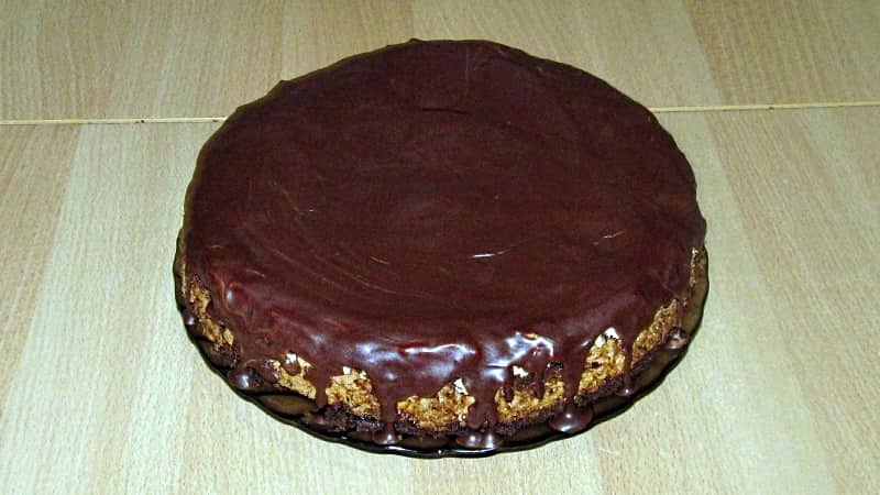 Торт баунти в шоколадной глазури