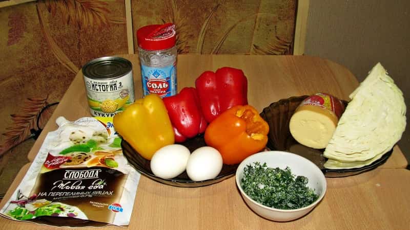 Салат скопченым сыром и колбасой ингредиенты