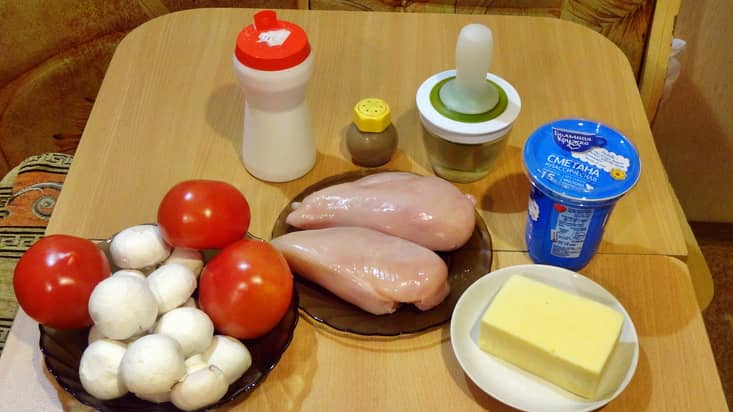 Ингредиенты для запеканки с куриным филе и грибами